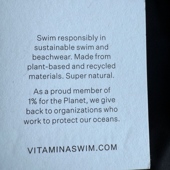 NWT VITAMIN A Luxe Link Belted One Piece - Black ReLux SZ M - Picture 8 of 8